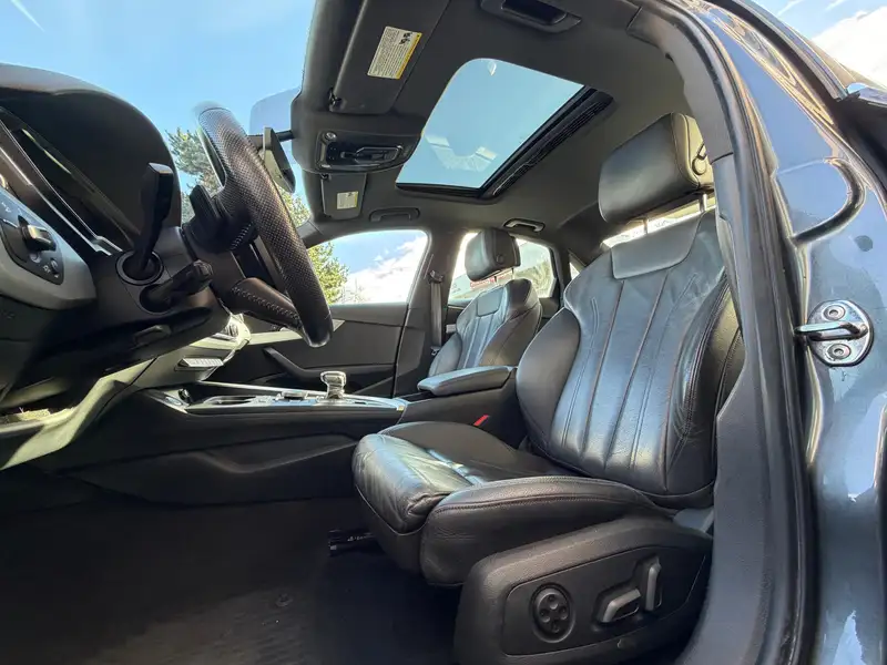 2019 Audi A4 Progressiv, šedá, 91 000 km, dovoz Kanada — foto 11 z 12