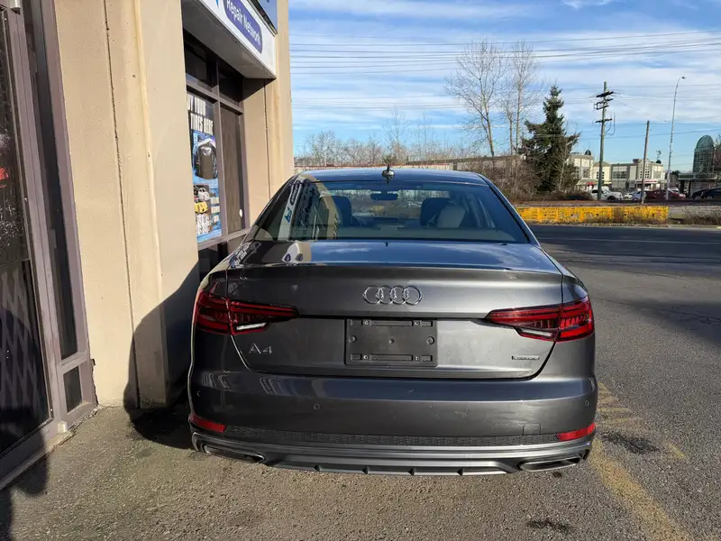 2019 Audi A4 Progressiv, šedá, 91 000 km, dovoz Kanada — foto 6 z 12
