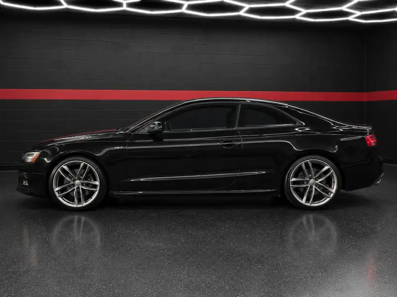 2017 Audi S5 Premium Plus, černá, 163 000 km, dovoz Kanada — foto 3 z 12