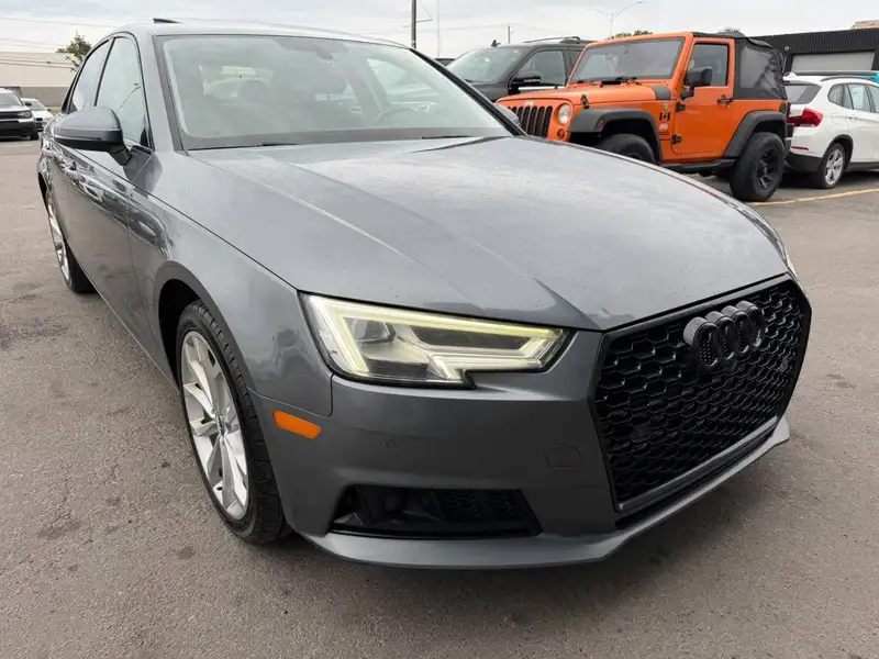 2017 Audi A4 Progressiv, šedá, 160 499 km, dovoz Kanada — foto 2 z 12