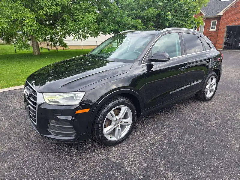 2016 Audi Q3 Progressiv, černá, 106 789 km, dovoz Kanada — foto 2 z 12