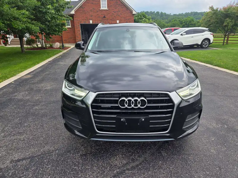 2016 Audi Q3 Progressiv, černá, 106 789 km, dovoz Kanada — foto 3 z 12