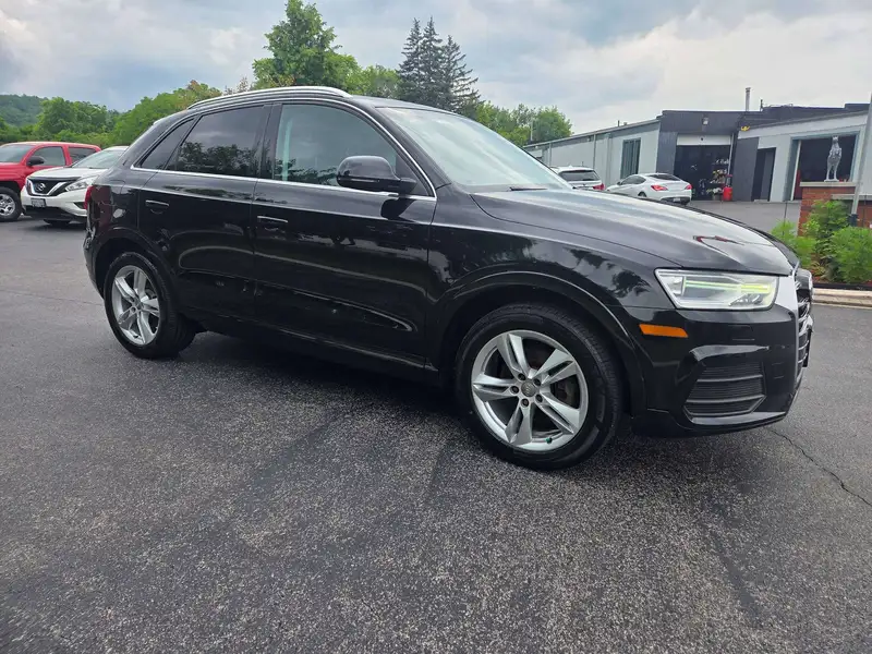 2016 Audi Q3 Progressiv, černá, 106 789 km, dovoz Kanada — foto 4 z 12