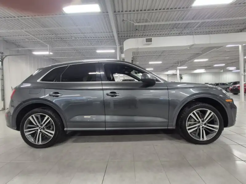 2018 Audi Q5 Progressiv, šedá, 165 483 km, dovoz Kanada — foto 8 z 12