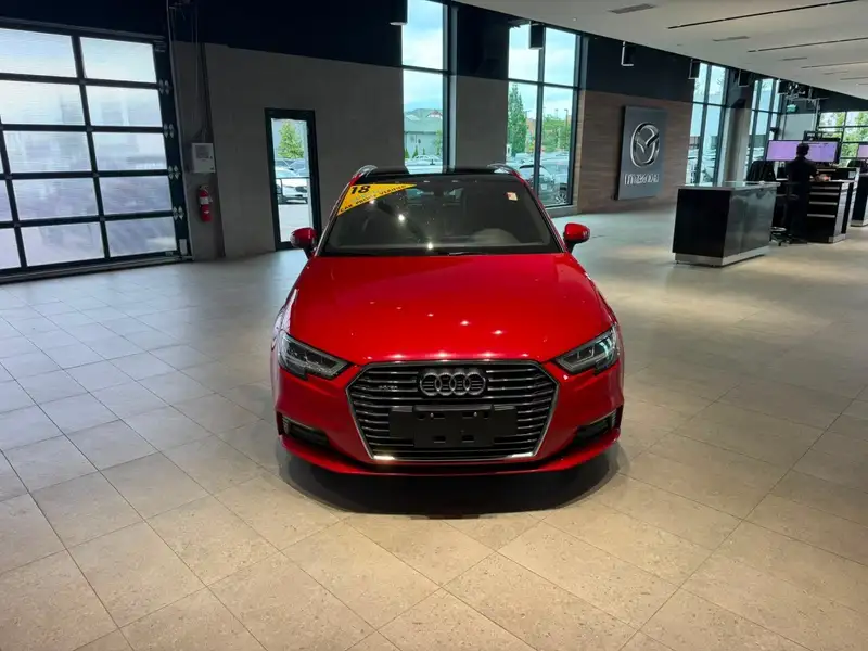 2018 Audi A3 Technik, 113 543 km, dovoz Kanada — foto 2 z 12