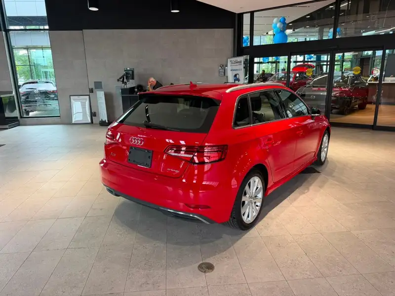 2018 Audi A3 Technik, 113 543 km, dovoz Kanada — foto 5 z 12
