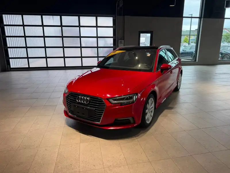 2018 Audi A3 Technik, 113 543 km, dovoz Kanada — foto 9 z 12