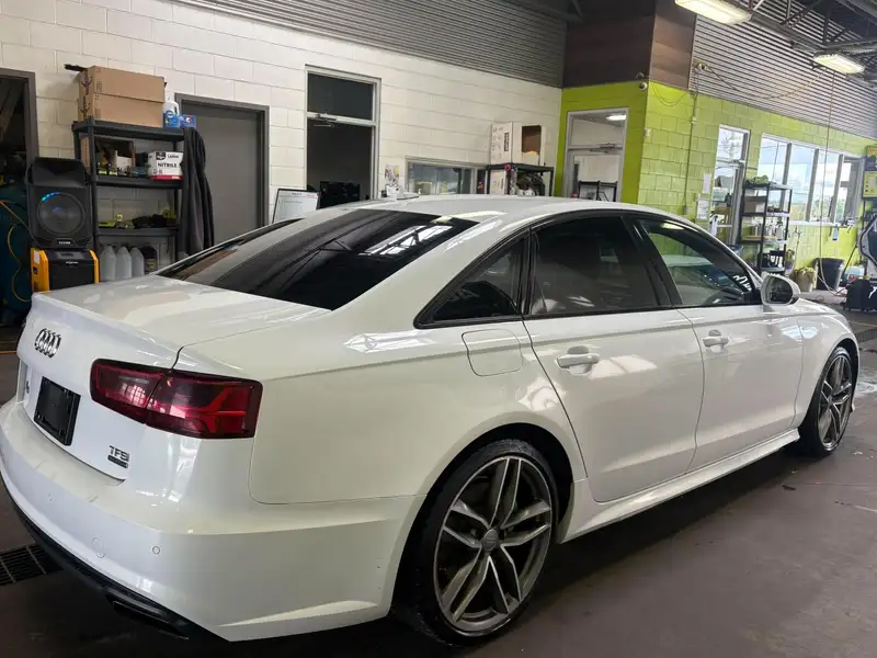 2017 Audi A6 Progressiv S-Line, bílá, 143 556 km, dovoz Kanada — foto 4 z 12