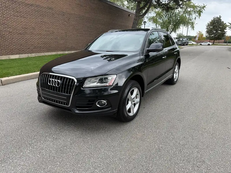 2015 Audi SQ5 Progressiv, černá, 197 000 km, dovoz Kanada — foto 2 z 12