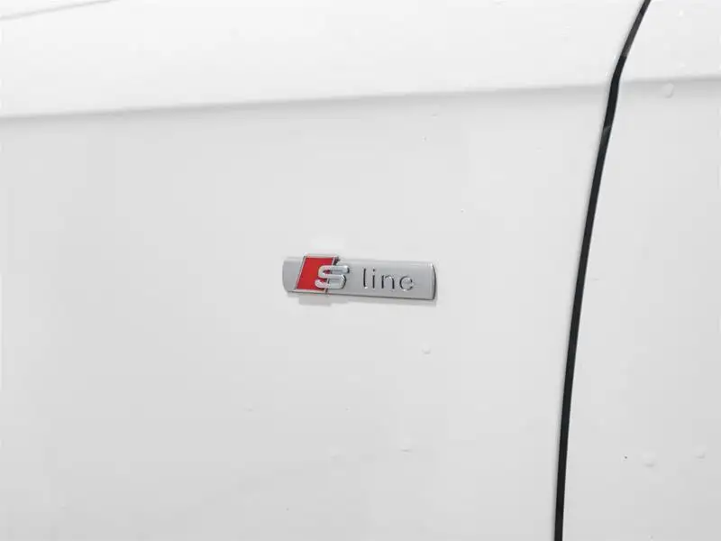 2016 Audi A4 Progressiv plus, bílá, 148 937 km, dovoz Kanada — foto 10 z 12