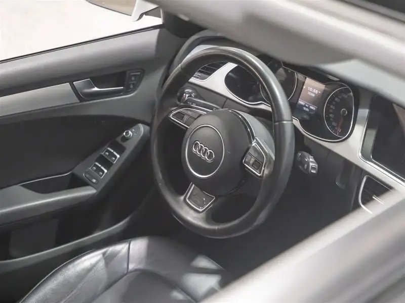 2016 Audi A4 Progressiv plus, bílá, 148 937 km, dovoz Kanada — foto 12 z 12