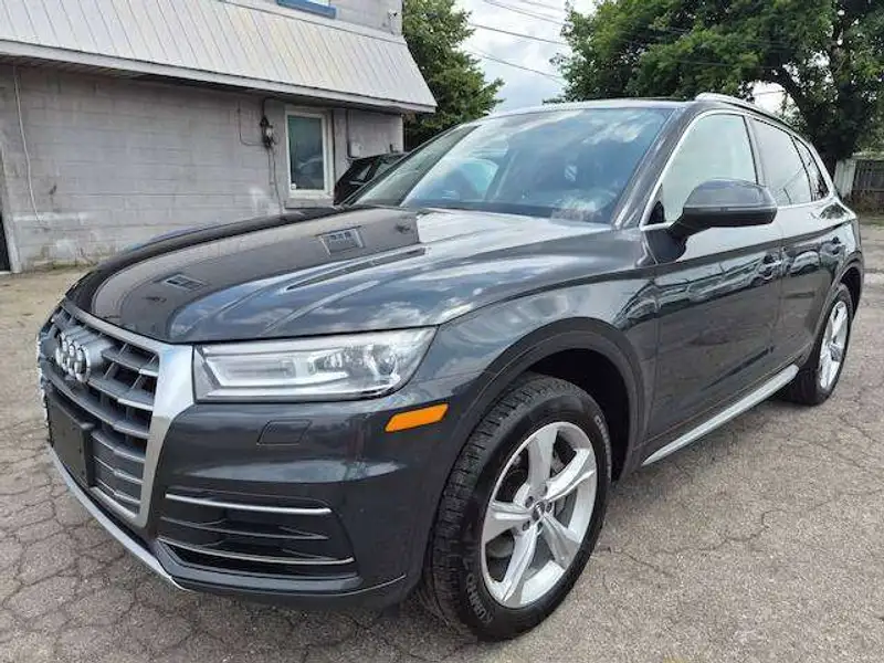 2019 Audi Q5 Progressiv, šedá, 168 000 km, dovoz Kanada — foto 2 z 12