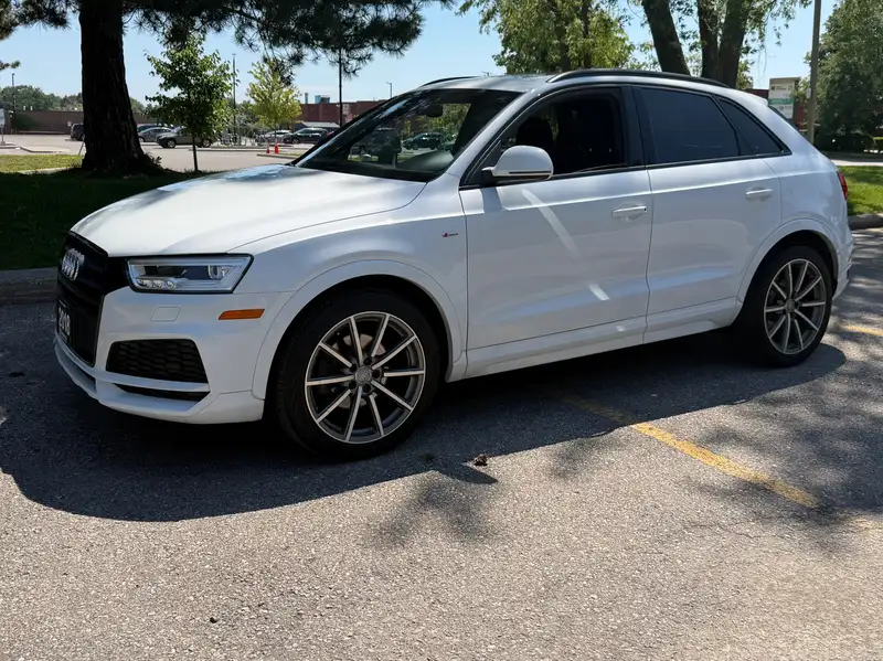 2018 Audi Q3 Technik, bílá, 114 000 km, dovoz Kanada — foto 2 z 12