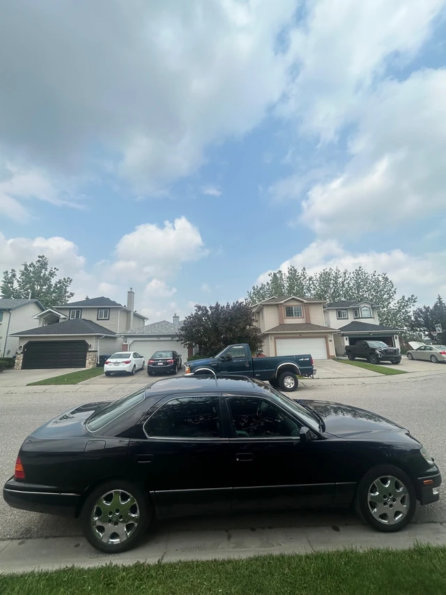 1999 Lexus Ls, 302 000 km, dovoz Kanada — foto 3 z 5
