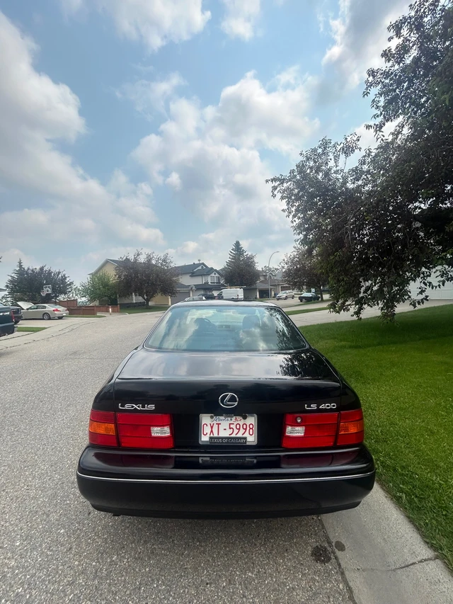 1999 Lexus Ls, 302 000 km, dovoz Kanada — foto 5 z 5