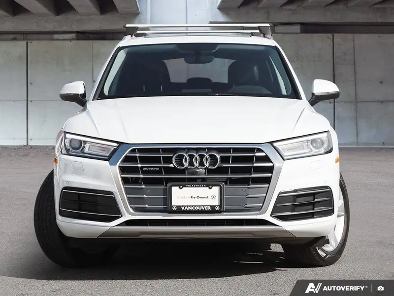 2018 Audi Q5 Progressiv, bílá, 133 613 km, dovoz Kanada — foto 2 z 12