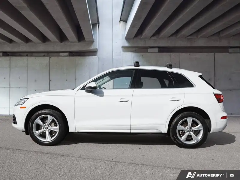 2018 Audi Q5 Progressiv, bílá, 133 613 km, dovoz Kanada — foto 3 z 12