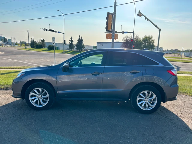 2017 Acura Rdx Tech Pkg, šedá, 130 850 km, dovoz Kanada — foto 2 z 5