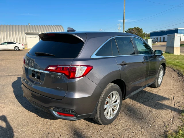 2017 Acura Rdx Tech Pkg, šedá, 130 850 km, dovoz Kanada — foto 5 z 5