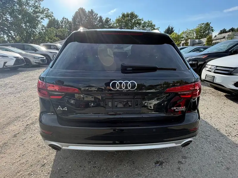 2017 Audi A4 Technik, černá, 87 000 km, dovoz Kanada — foto 6 z 12