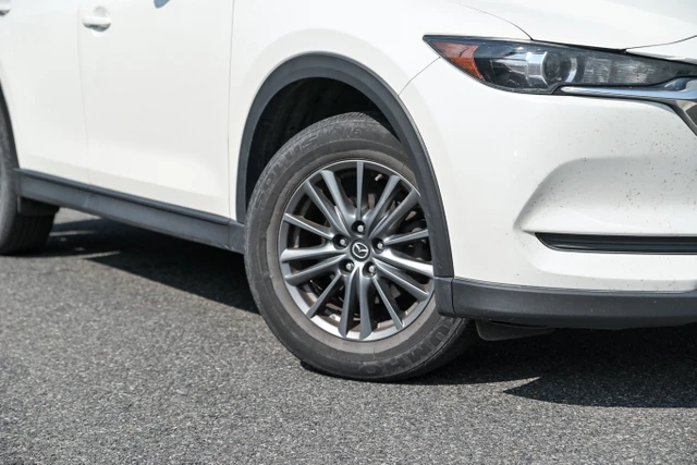 2017 Mazda Cx5 GS, bílá, 154 636 km, dovoz Kanada — foto 3 z 5