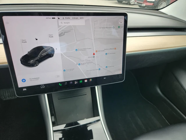 2019 Tesla Model 3 Long Range, černá, 153 953 km, dovoz Kanada — foto 2 z 5