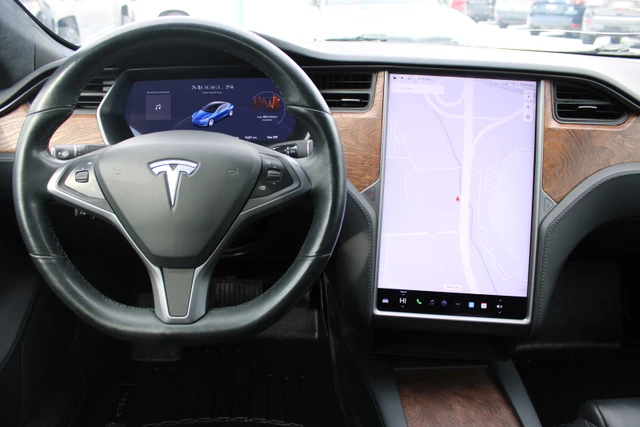 2020 Tesla Model S LONG RANGE PLUS, modrá, 113 430 km, dovoz Kanada — foto 10 z 20
