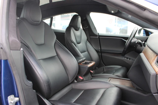2020 Tesla Model S LONG RANGE PLUS, modrá, 113 430 km, dovoz Kanada — foto 15 z 20