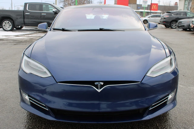 2020 Tesla Model S LONG RANGE PLUS, modrá, 113 430 km, dovoz Kanada — foto 2 z 20