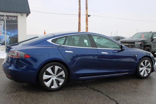 2020 Tesla Model S LONG RANGE PLUS, modrá, 113 430 km, dovoz Kanada — foto 7 z 20