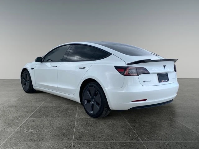 2022 Tesla Model 3 Long Range, 134 386 km, dovoz Kanada — foto 4 z 17