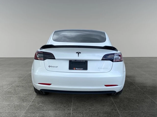 2022 Tesla Model 3 Long Range, 134 386 km, dovoz Kanada — foto 5 z 17