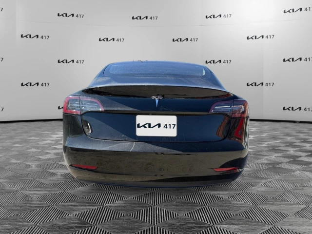 2018 Tesla Model 3 Long Range, černá, 74 773 km, dovoz Kanada — foto 4 z 5