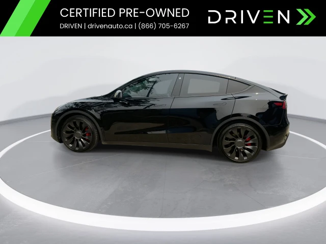 2022 Tesla Model Y Performance AWD, černá, 65 142 km, dovoz Kanada — foto 5 z 5