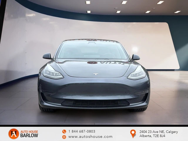 2021 Tesla Model 3 Standard Range Plus, šedá, 105 695 km, dovoz Kanada — foto 2 z 5