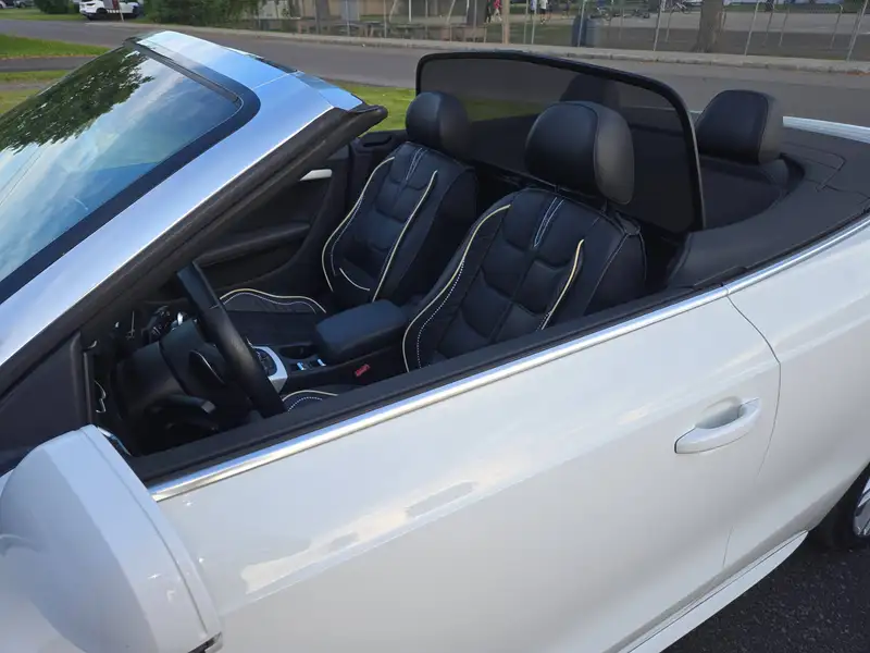 2015 Audi A5 Progressiv, bílá, 99 089 km, dovoz Kanada — foto 7 z 10