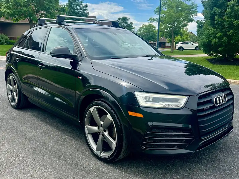 2016 Audi Q3 Technik, černá, 151 000 km, dovoz Kanada — foto 4 z 12