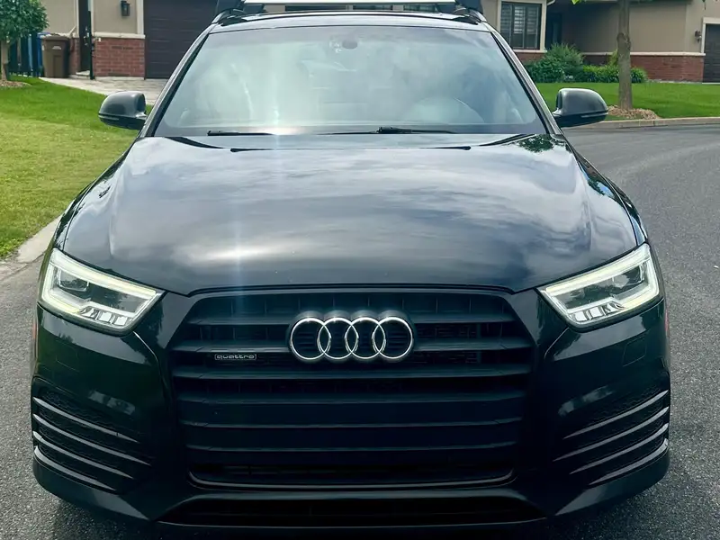 2016 Audi Q3 Technik, černá, 151 000 km, dovoz Kanada — foto 5 z 12