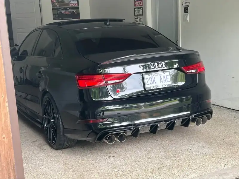 2019 Audi S3 Technik, 162 000 km, dovoz Kanada — foto 2 z 10