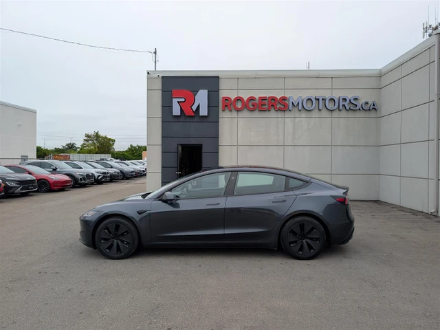2024 Tesla Model 3 STANDARD - COMPUTER 4, šedá, 37 000 km, dovoz Kanada — foto 2 z 5