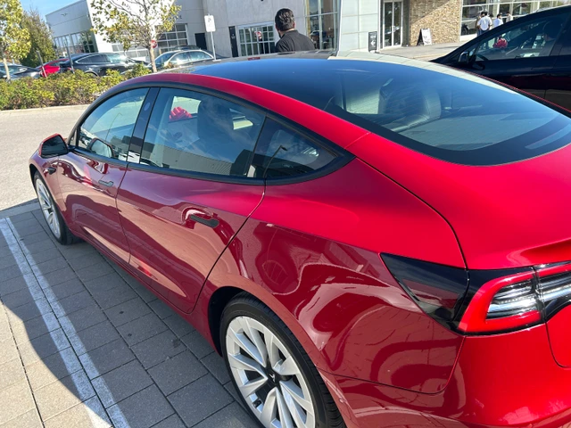 2021 Tesla Model 3 Standard range plus, 104 000 km, dovoz Kanada — foto 4 z 5