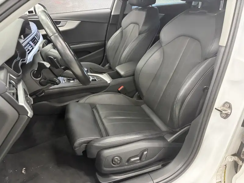 2017 Audi A4 Technik, bílá, 47 699 km, dovoz Kanada — foto 9 z 12