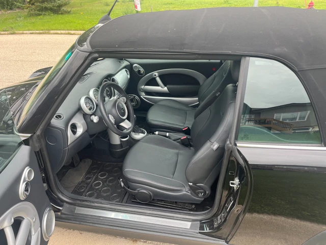 2005 Minicp, 76 360 km, dovoz Kanada — foto 3 z 5