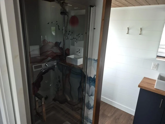 2023 MINI HOME!, hnědá, 1 km, dovoz Kanada — foto 5 z 8