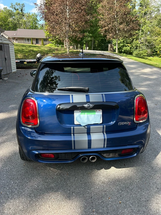 2015 Minicps, modrá, 136 000 km, dovoz Kanada — foto 2 z 5