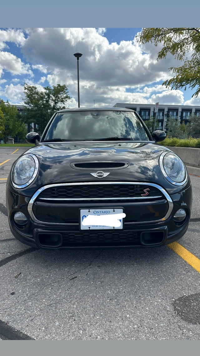 2016 MINI COOPER S, černá, 137 500 km, dovoz Kanada — foto 2 z 5