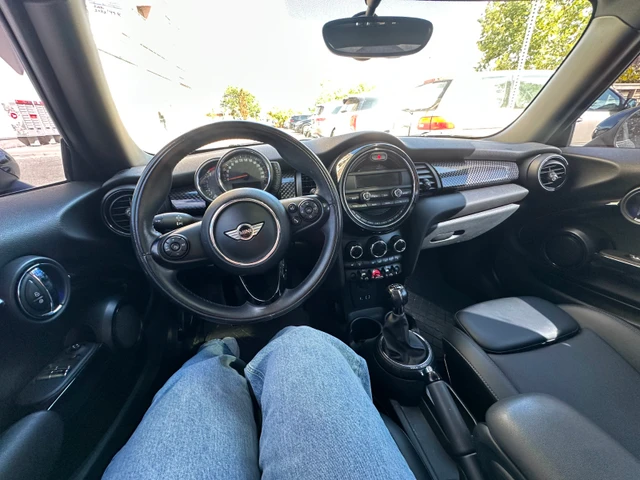 2016 MINI COOPER S, černá, 137 500 km, dovoz Kanada — foto 3 z 5