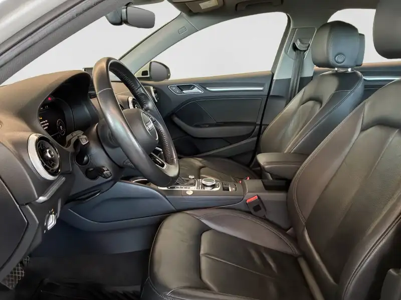 2018 Audi A3 Technik, bílá, 83 150 km, dovoz Kanada — foto 10 z 12
