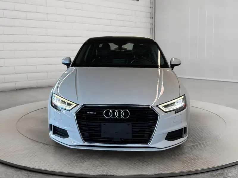 2018 Audi A3 Technik, bílá, 83 150 km, dovoz Kanada — foto 2 z 12