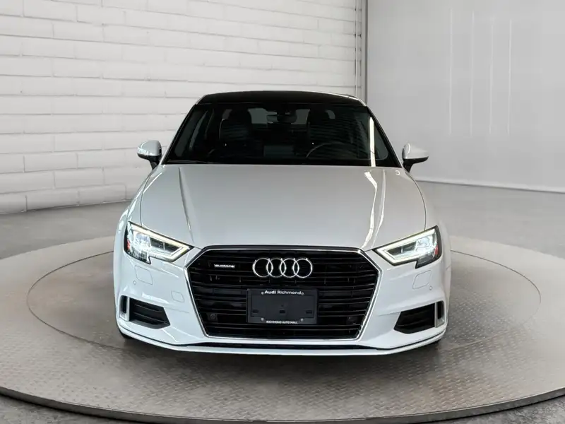 2018 Audi A3 Technik, bílá, 27 381 km, dovoz Kanada — foto 2 z 12